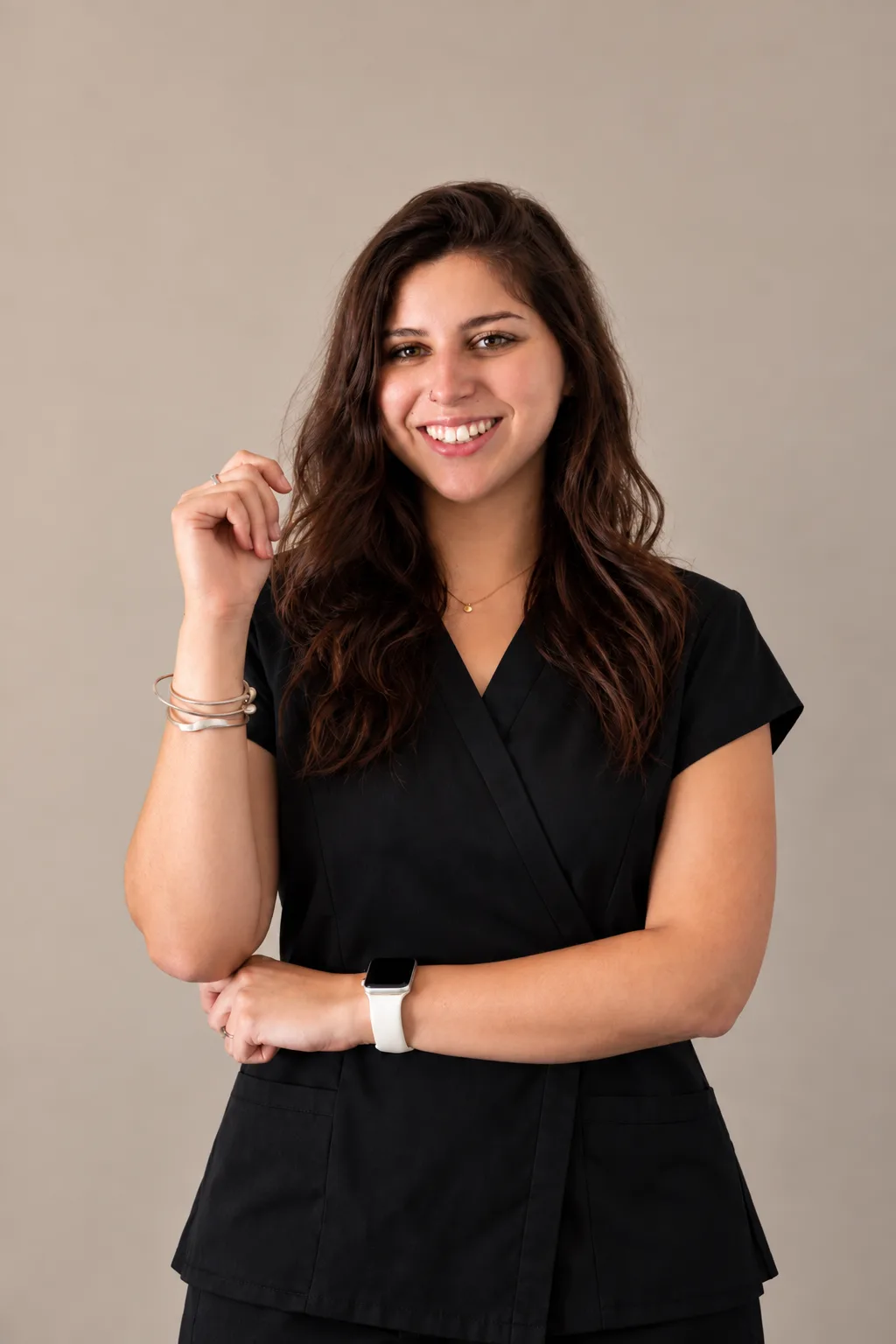 Raquel Sousa, técnica de estética, de farda preta